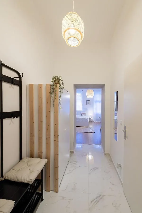 Vienna My City Apartment Bright Room